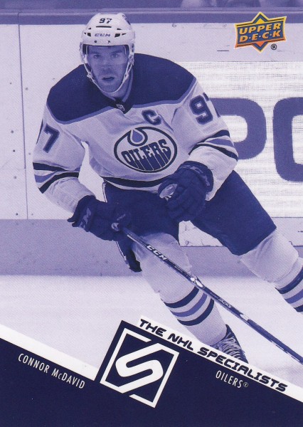 SP insert karta CONNOR McDAVID 21-22 Extended NHL Specialists číslo NS-8
