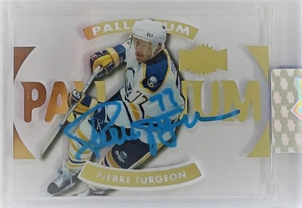 AUTO karta PIERRE TURGEON 19-20 Clear Cut Metal Universe Palladium