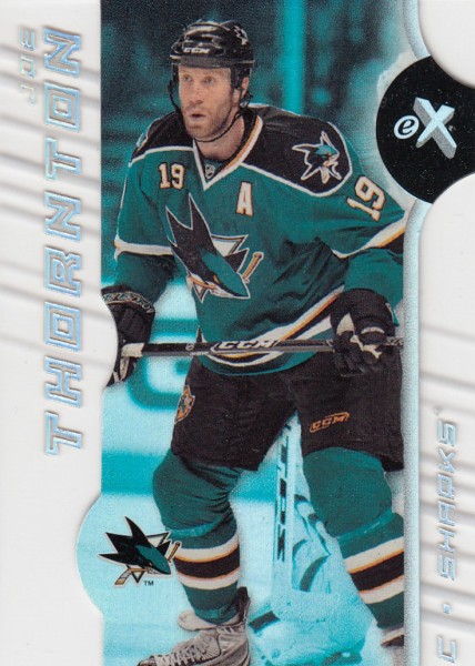 insert karta JOE THORNTON 09-10 Fleer EX číslo EX34