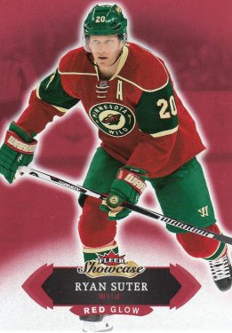 paralel karta RYAN SUTER 16-17 Fleer Showcase Red Glow číslo 59